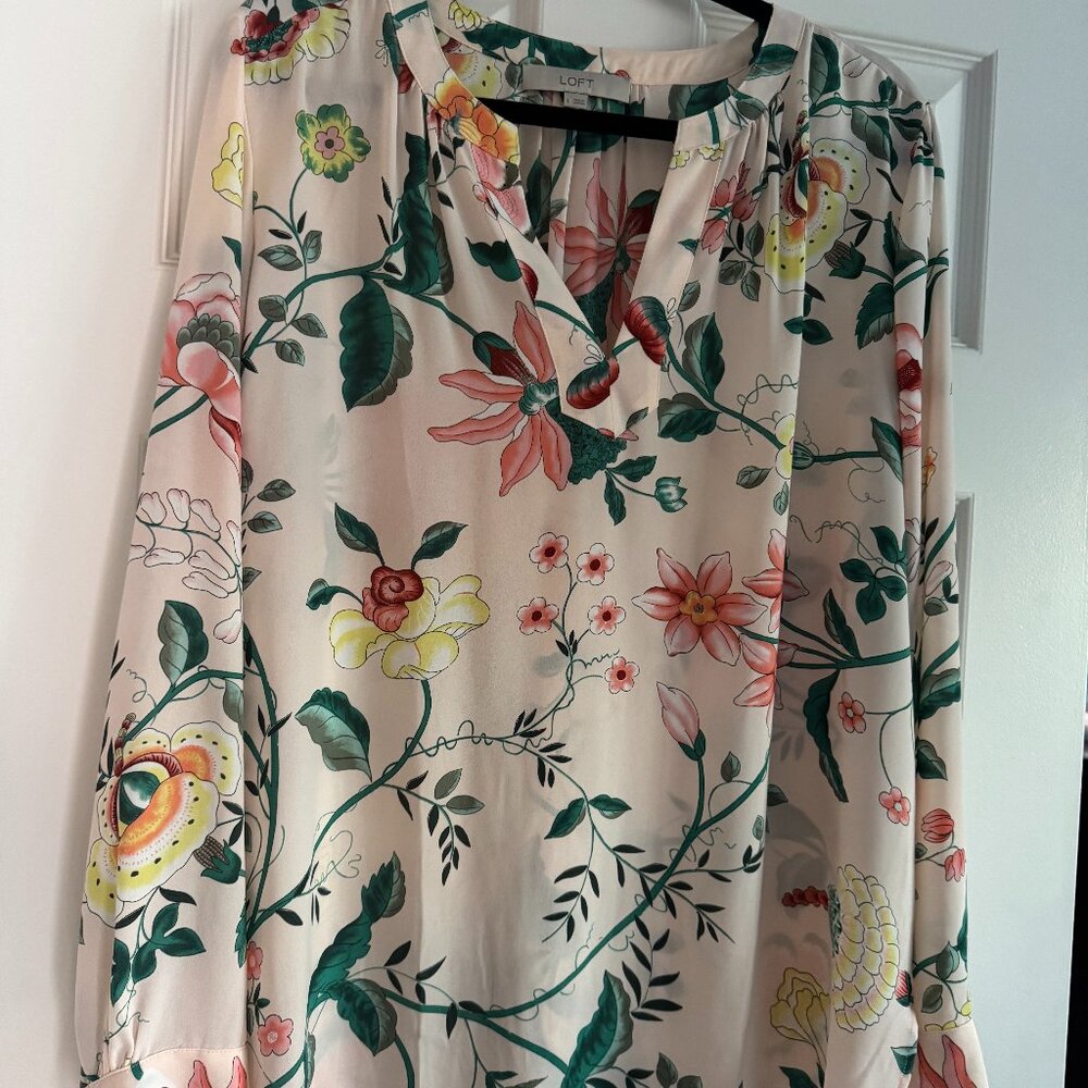 LOFT floral blouse size L